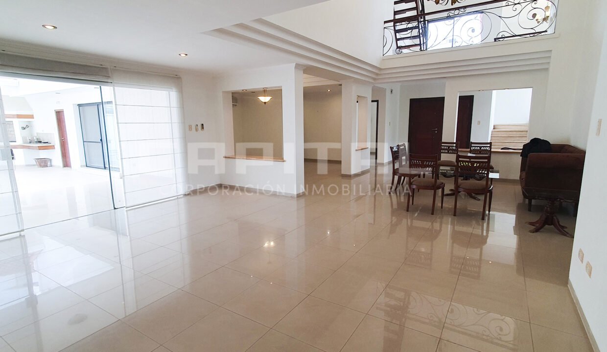 4-casa-condominio-barrio-norte-cuatro-dormitorios-piscina-santacruz-bolivia